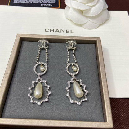 CC Pearl & Gold Tassel Earrings