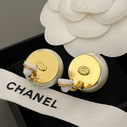CC Pearl Gold Round Earrings