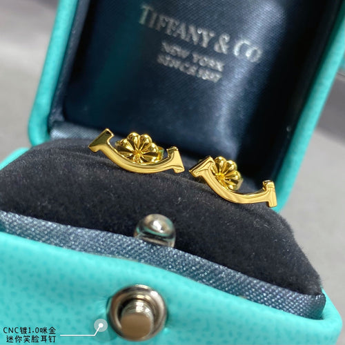 Tiff Smile Yellow Gold Earrings