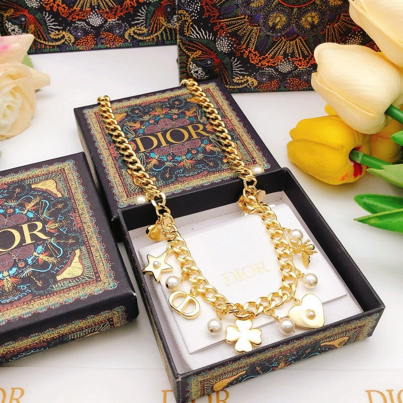 CD Star Pearl Gold Necklace