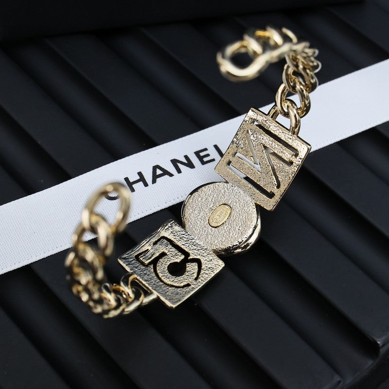 CC NO.5 Pearl Oepn Cuff Bracelet