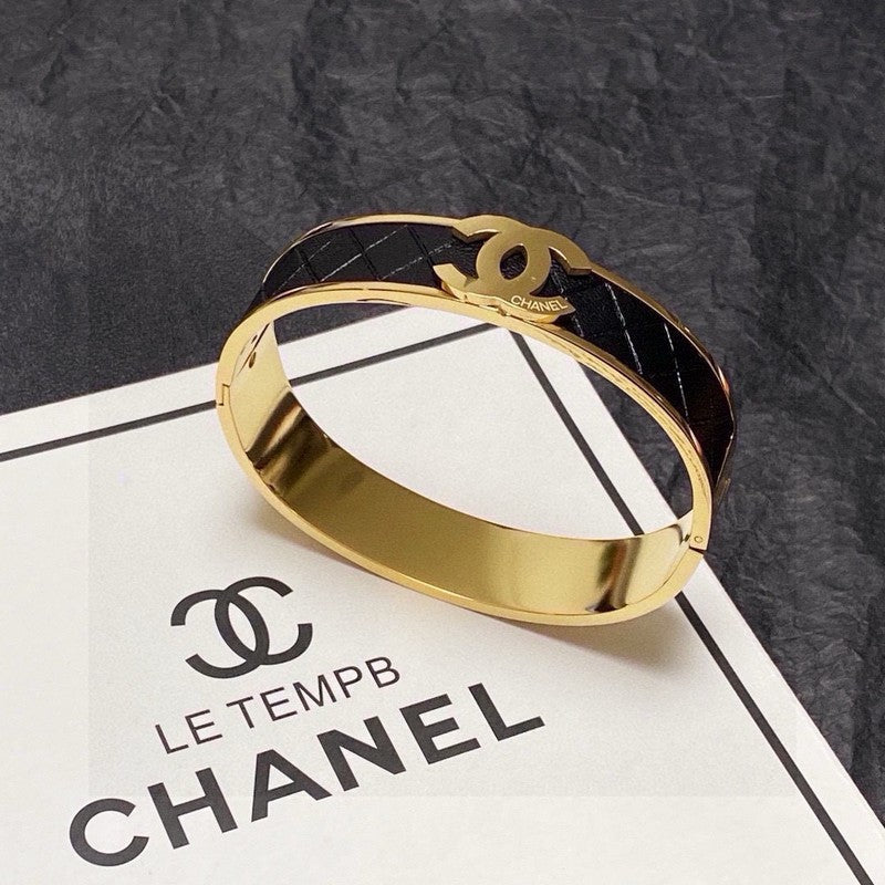 CC Black Leather Gold Bracelet