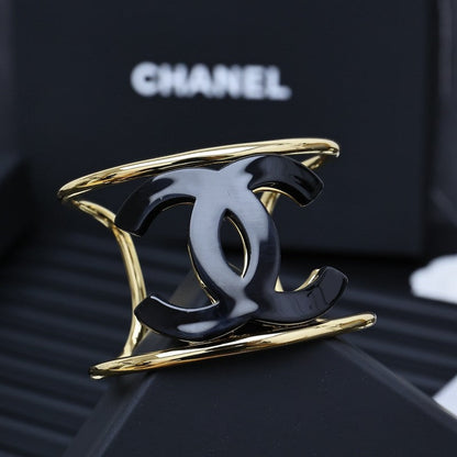CC 24A Black & White Gold Bracelet
