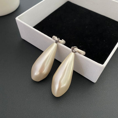 BB Long Pearl Earrings