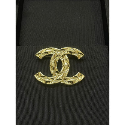 CC Pattern Gold Brooch