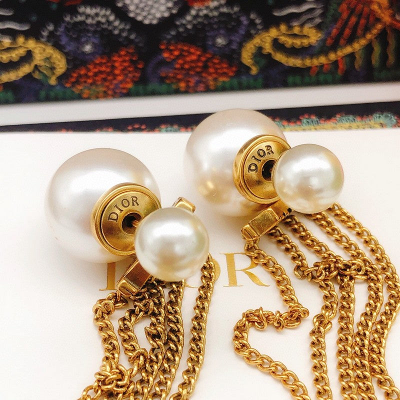 CD Pearl Tassel Long Earrings