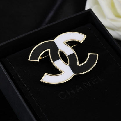 CC Pink & White Gold Brooch