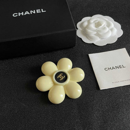 CC White Flower Brooch