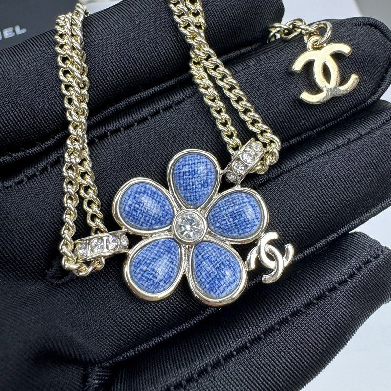 CC 26C Blue Flower Diamond Bracelet