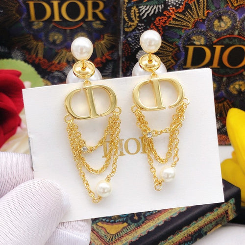 CD Tribales Pearl Earrings