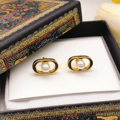 CD Pearl & Gold Earrings