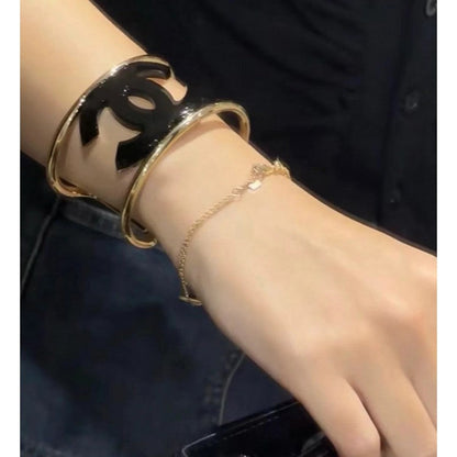 CC 24A Black & White Gold Bracelet