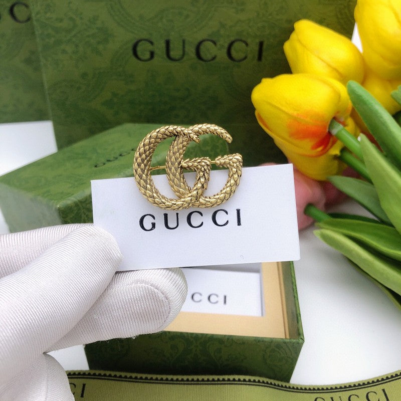 GG Vintage Gold Brooch