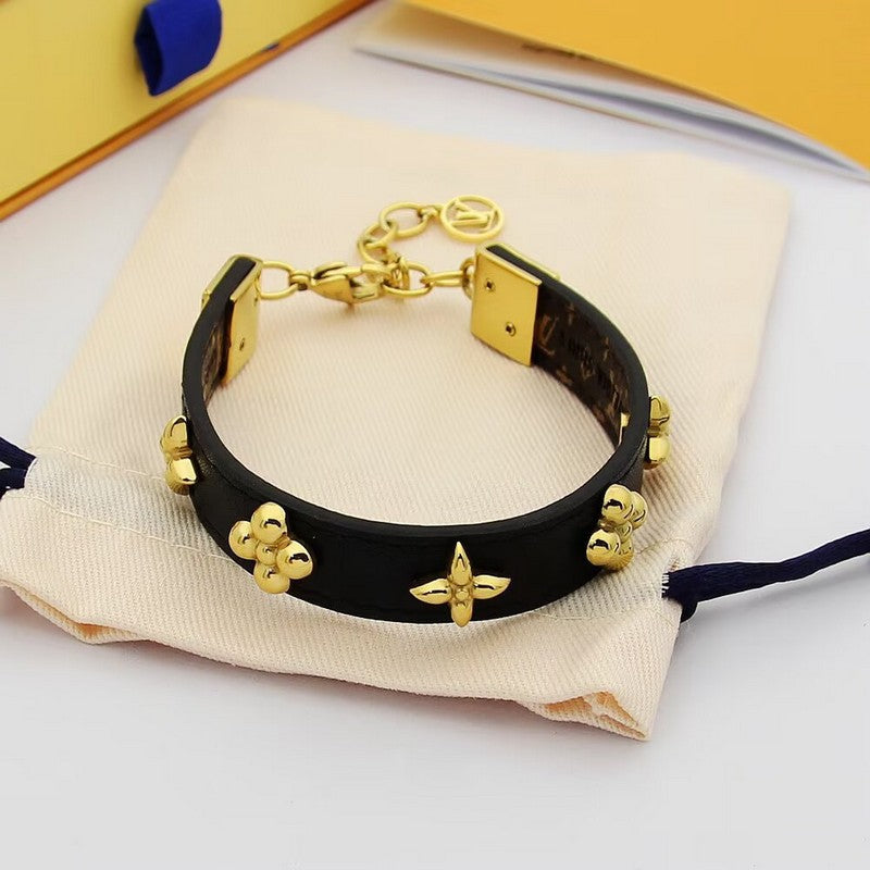 Louis Fleurs Rivets Bracelet