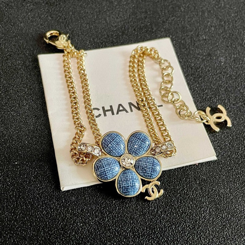 CC Vintage Blue Flower Gold Chain Bracelet