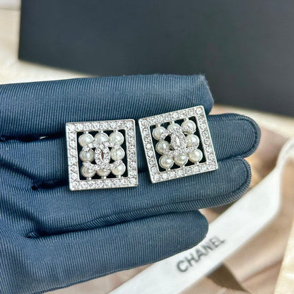 CC Diamond & Pearl Square Earrings