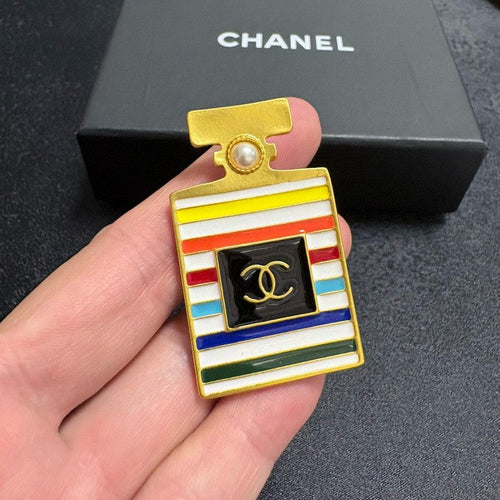 CC Color Perfume Brooch