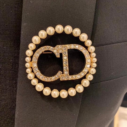 CD Pearls Brooch