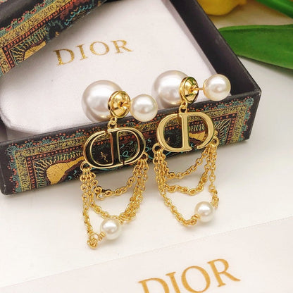CD Tribales Pearl Earrings