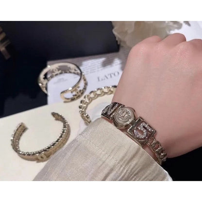 CC NO.5 Pearl Oepn Cuff Bracelet
