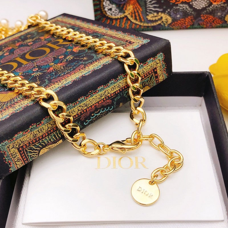 CD Star Pearl Gold Necklace