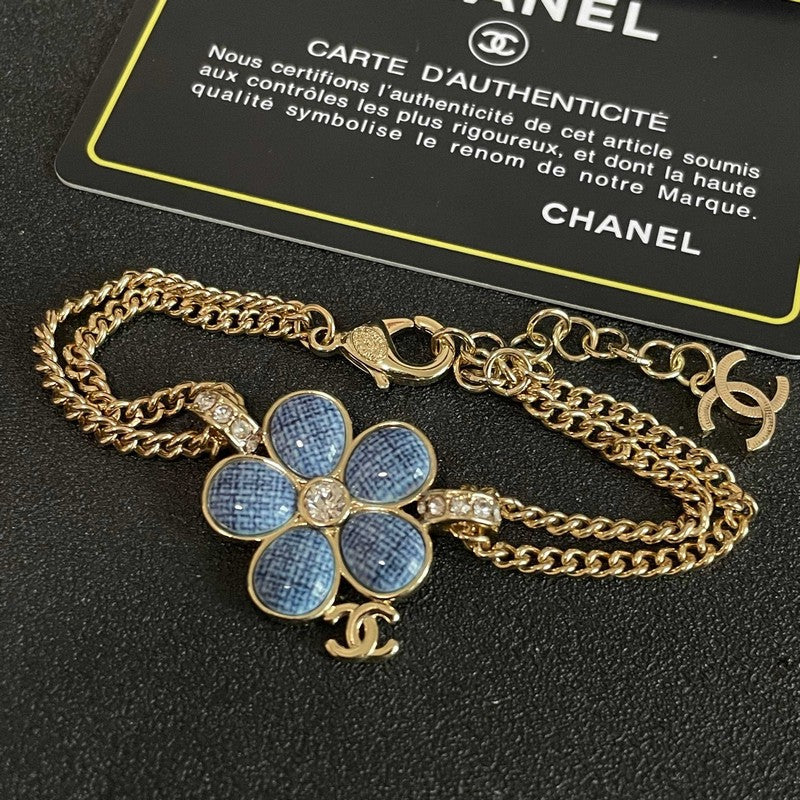 CC Vintage Blue Flower Gold Chain Bracelet