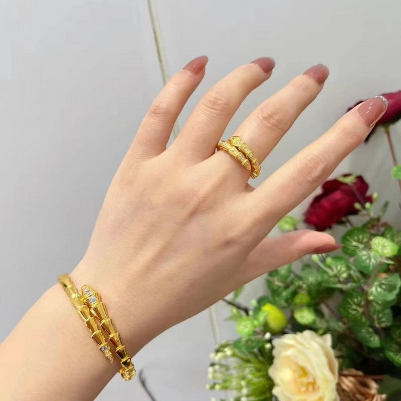 BVLG Serpenti Demi-Pave Diamonds Bracelet
